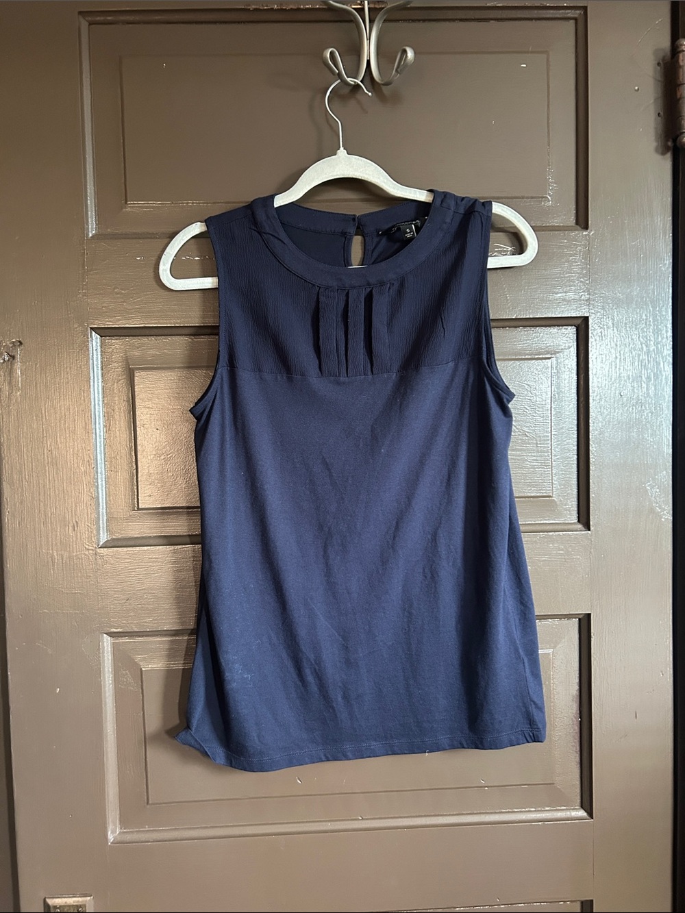 Banana Republic Navy Sleeveless Pleat-Front Tank